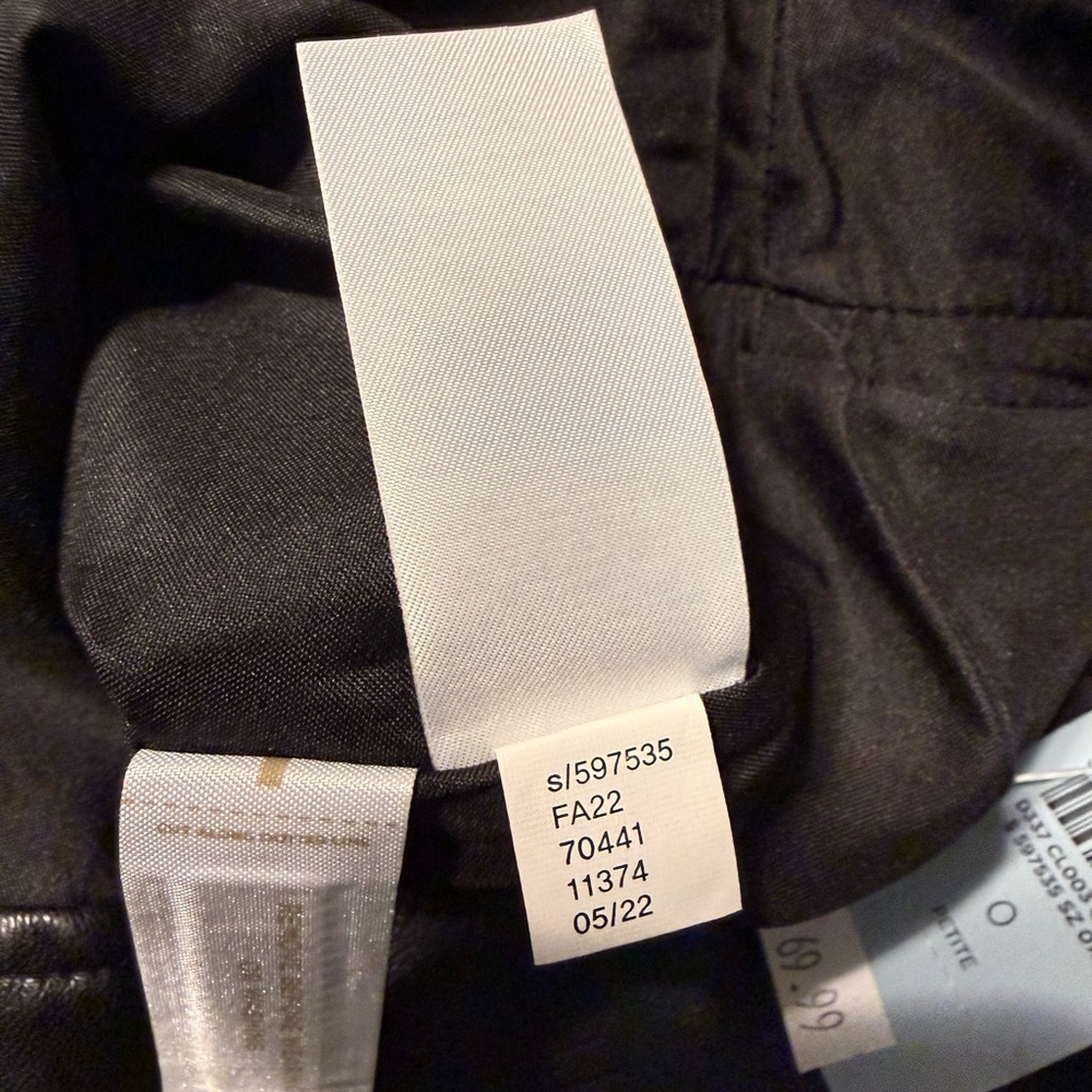 LOFT Black Mini Skirt Faux Leather Size 0P - Picture 10 of 11